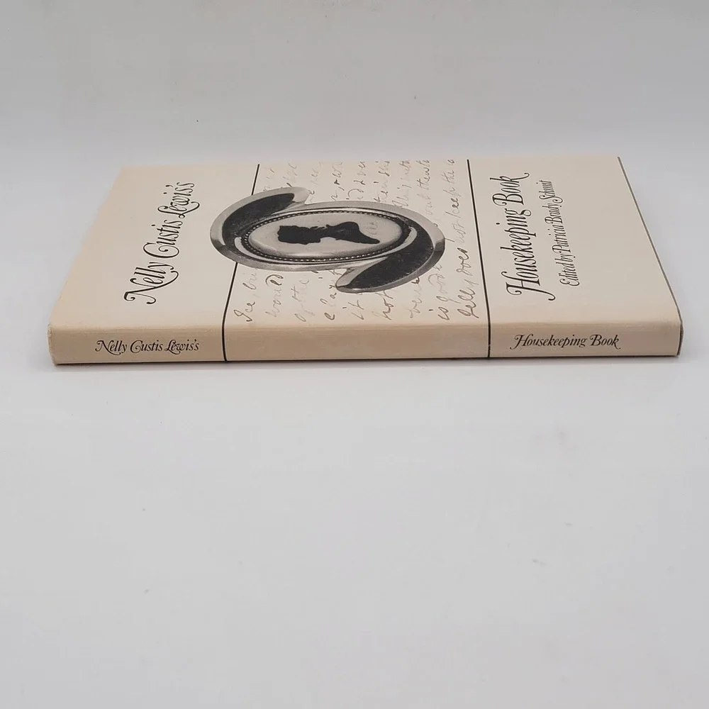 Patricia‎ Brady Schmit Nelly Custis Lewis's Housekeeping Book HC 1989 Excellent